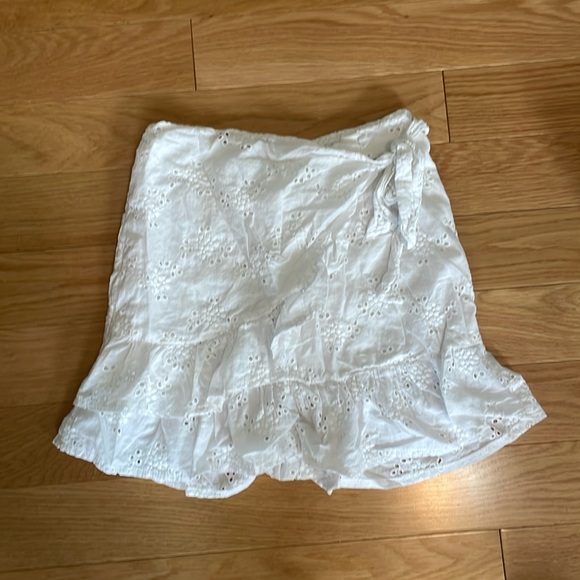 Princess Polly Dresses & Skirts - Princess Polly Wrap Mini Skirt - size 4